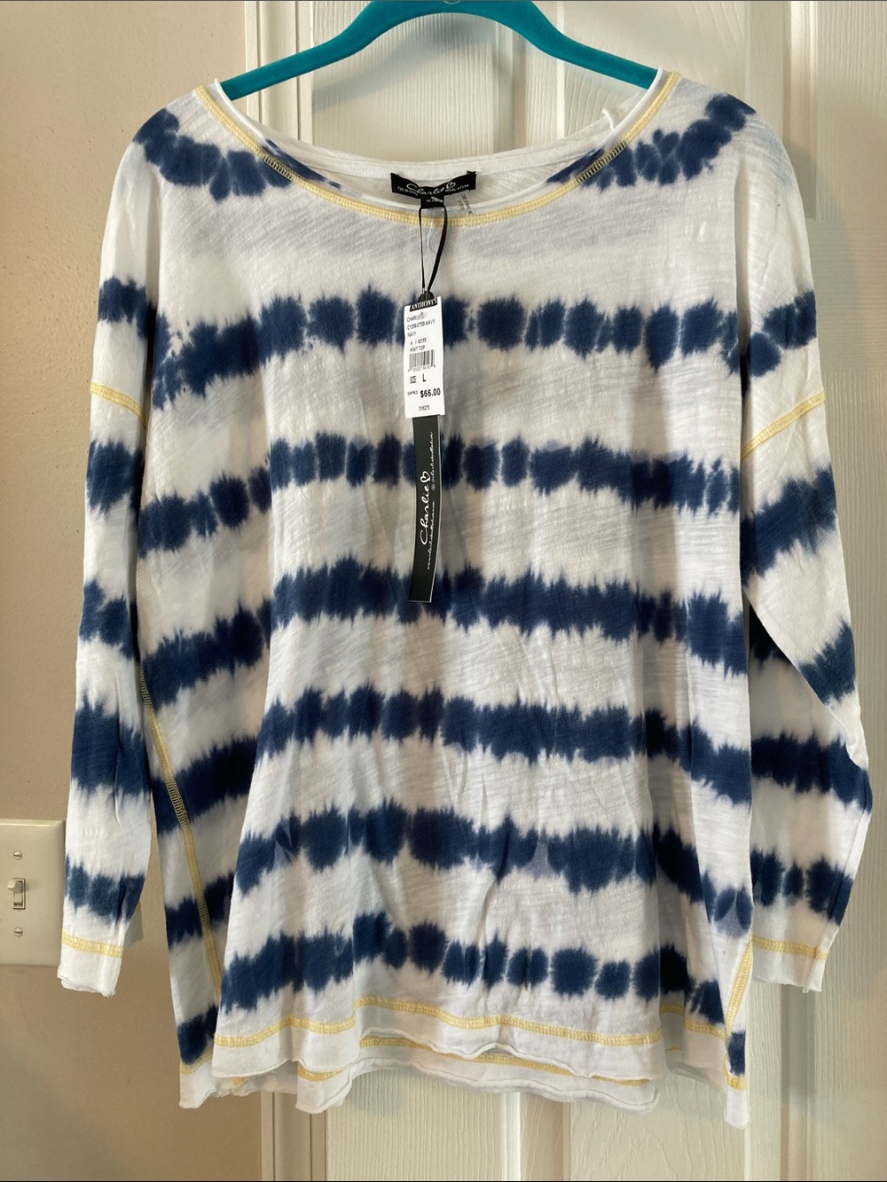 CHARLIE B Navy and White Tie-Dye Knit Top
